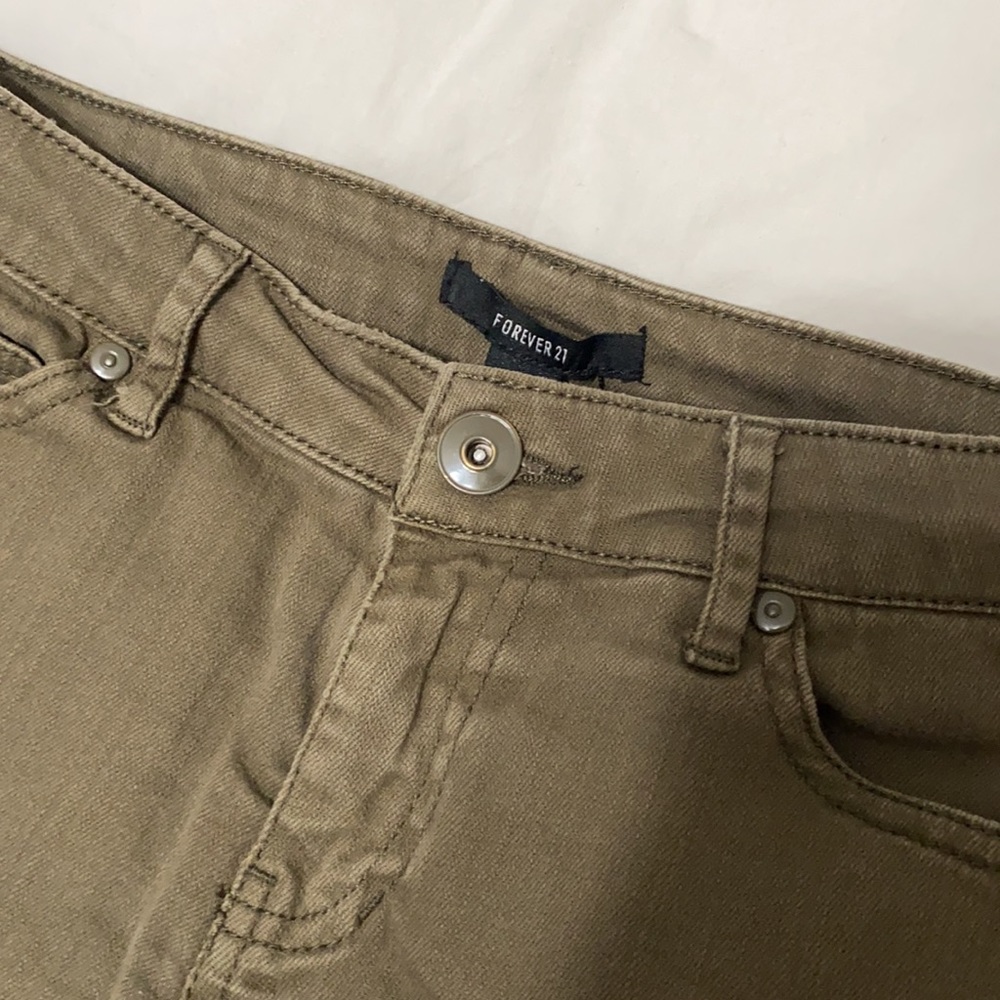 Distressed Shorts - Picture 4 of 7